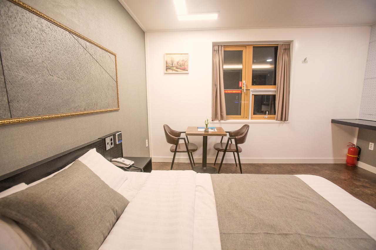 Major Hotel 2 Jeju Dış mekan fotoğraf