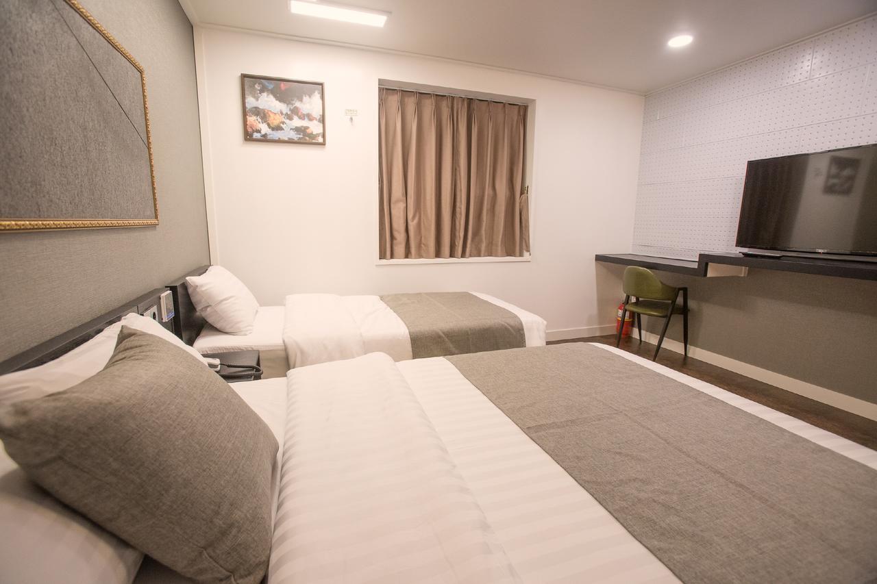 Major Hotel 2 Jeju Dış mekan fotoğraf