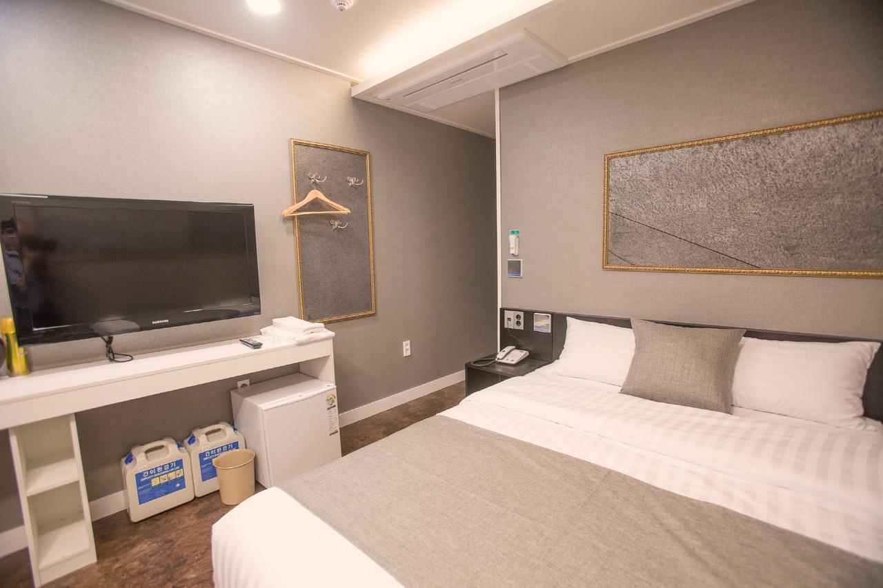 Major Hotel 2 Jeju Dış mekan fotoğraf
