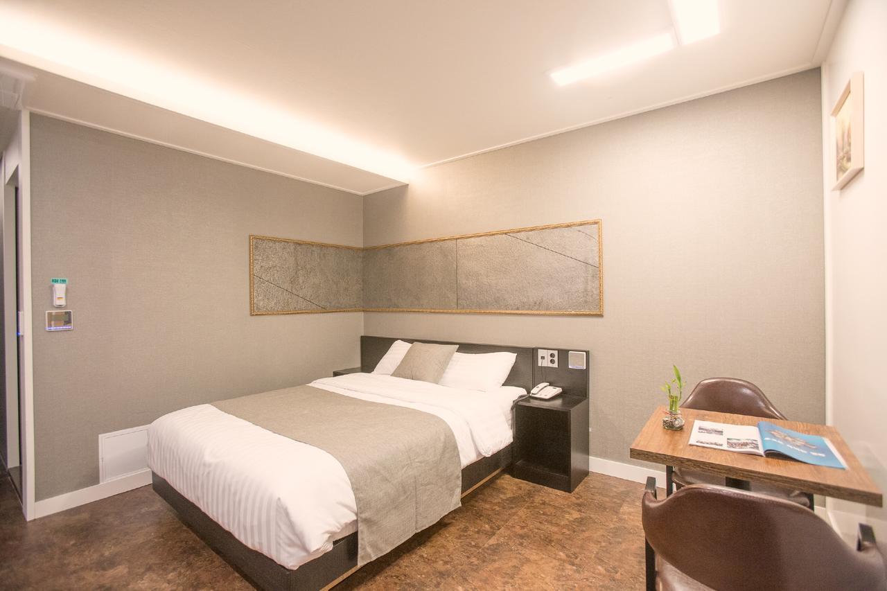Major Hotel 2 Jeju Dış mekan fotoğraf