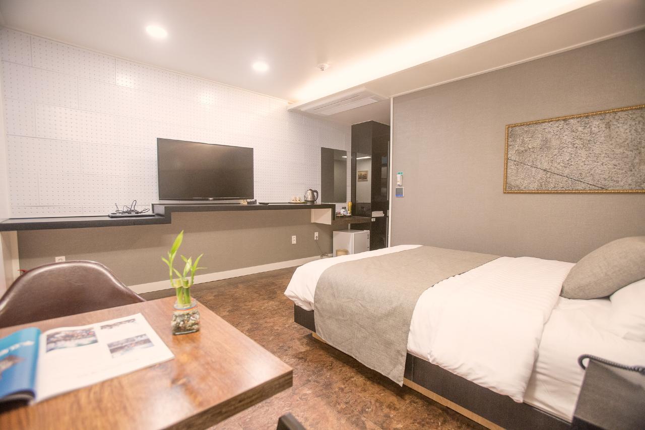 Major Hotel 2 Jeju Dış mekan fotoğraf