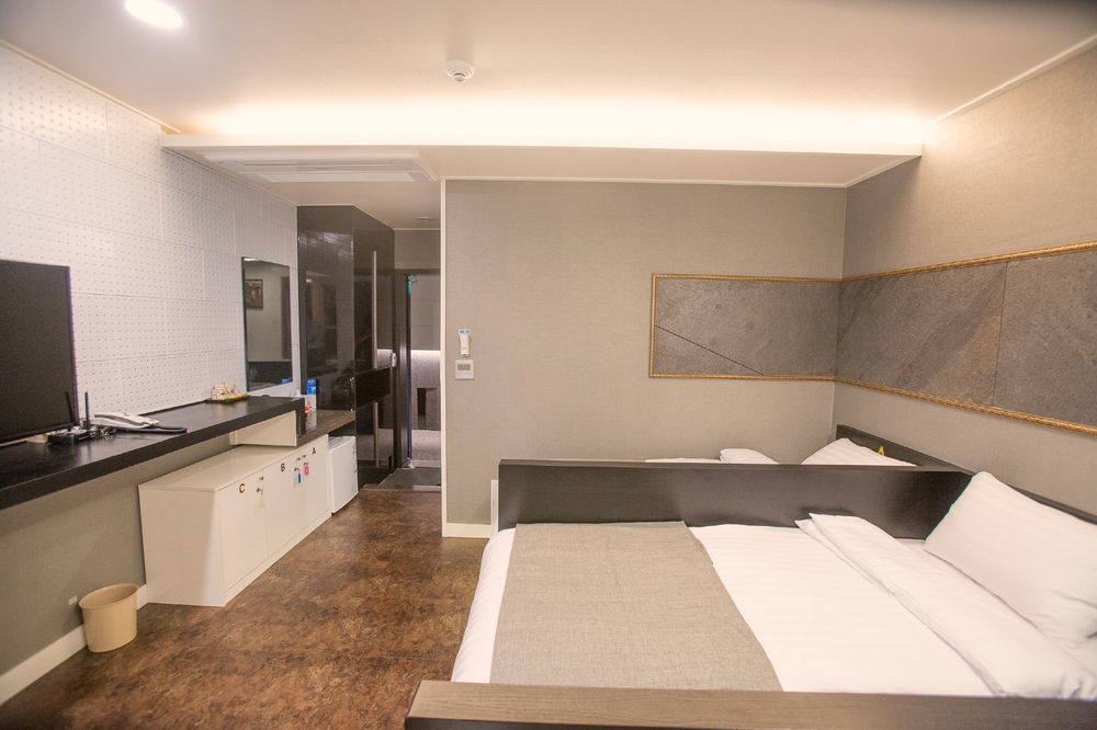 Major Hotel 2 Jeju Dış mekan fotoğraf